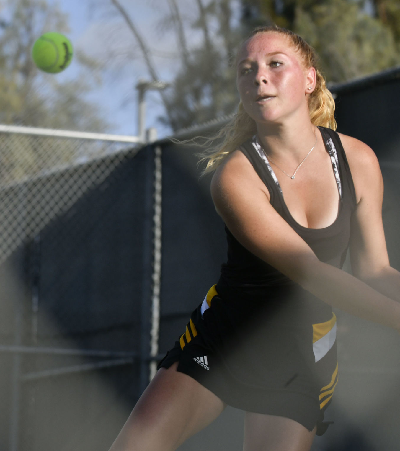 101118 CHS SY tennis 06.jpg